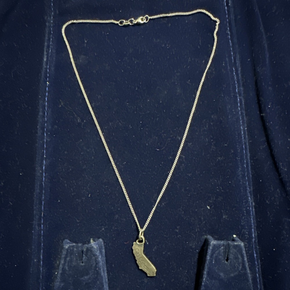 James Avery 925 Sterling Silver Chain California State Pendant Signed Necklace